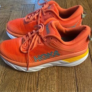 Hoka One One- Bondi 7 (EUC)